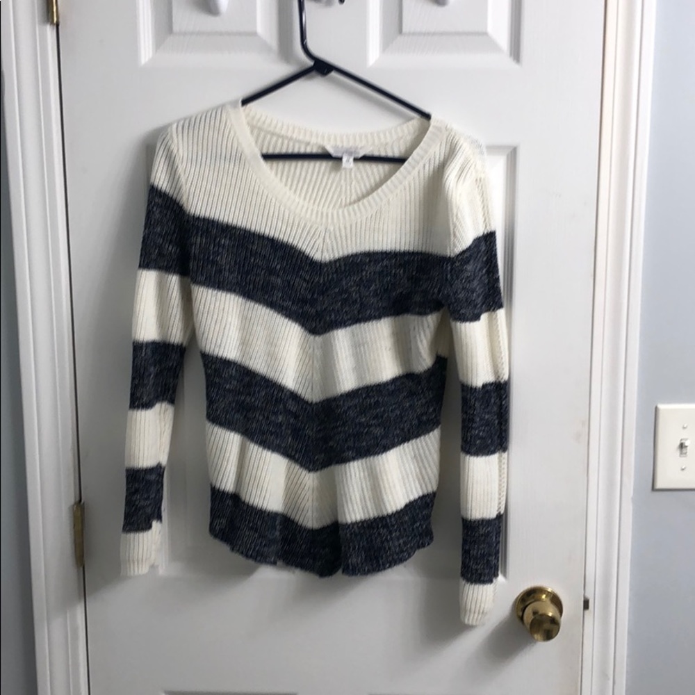 Long sleeve sweater